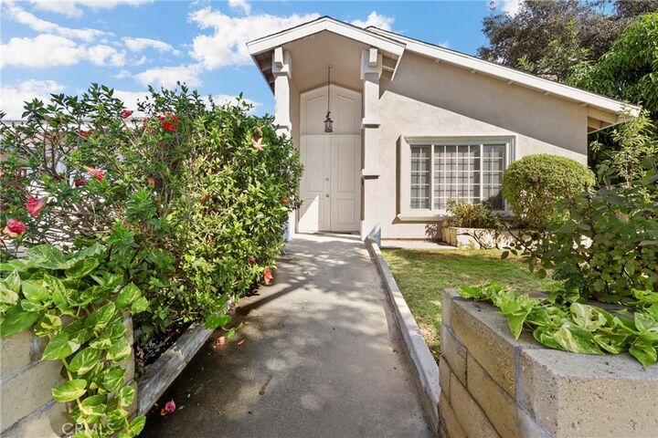 Property Photo:  12947 Arabella Place  CA 90703 