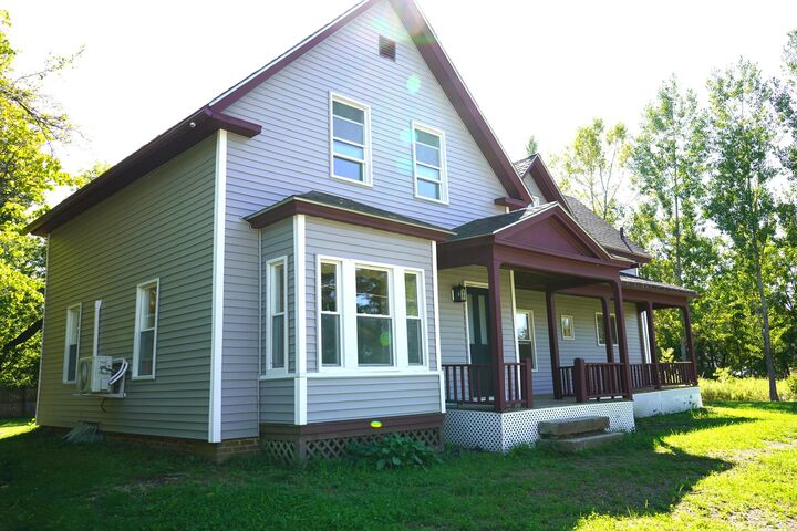 Property Photo:  124 South Street  ME 04967 