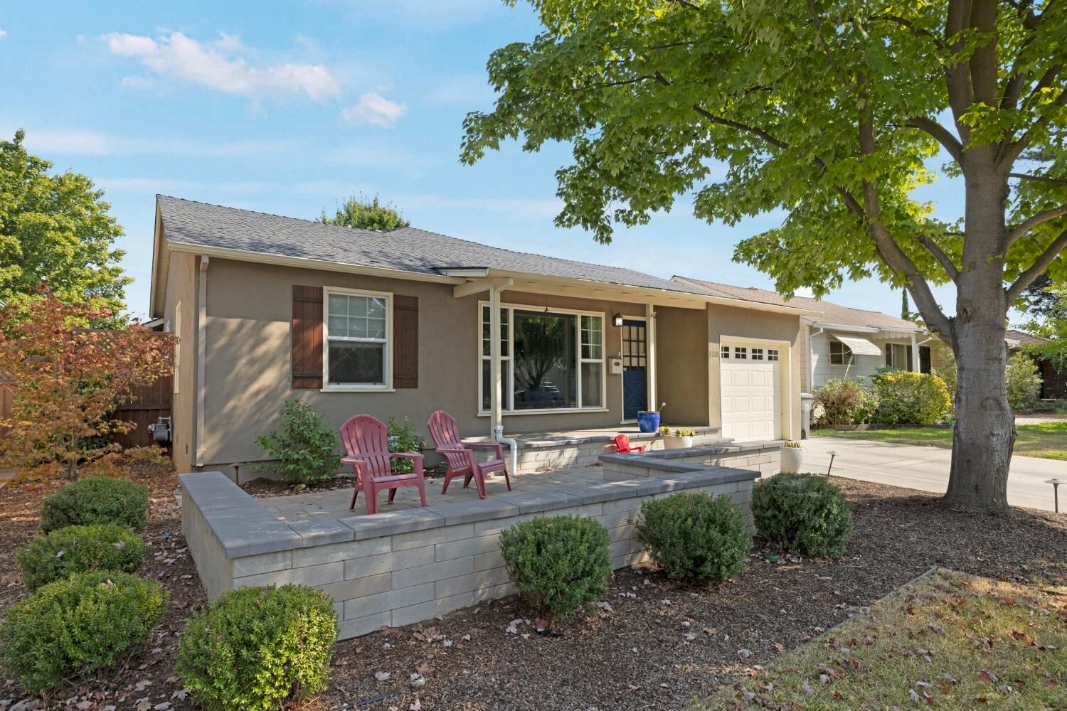 Property Photo: 1135 Janey Way CA 95819