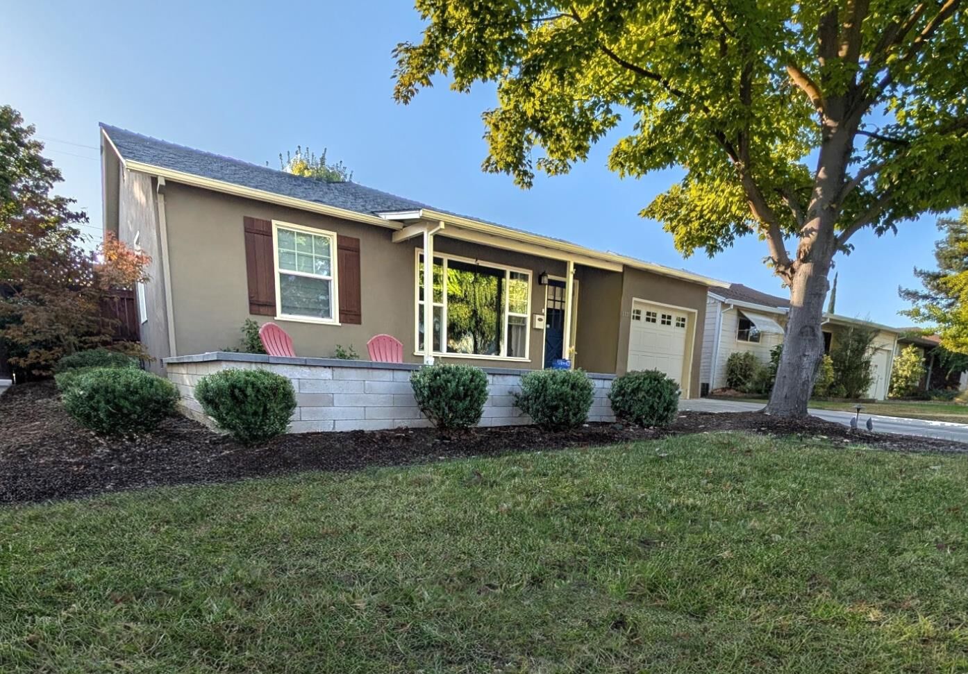 Property Photo: 1135 Janey Way CA 95819