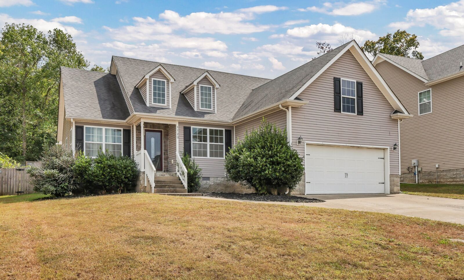 Property Photo:  1129 Meachem Dr  TN 37042 