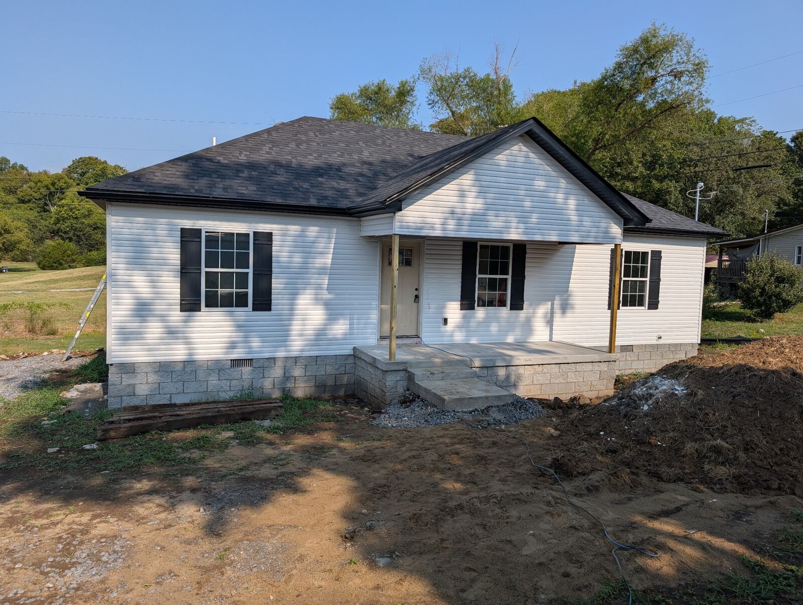 Property Photo: 200 Cedar River Rd TN 37160