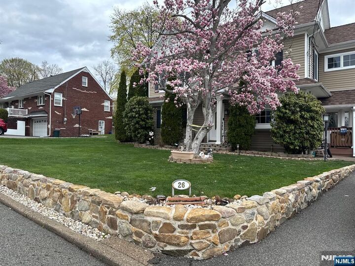 Property Photo:  26 Giannone Road  NJ 07470 