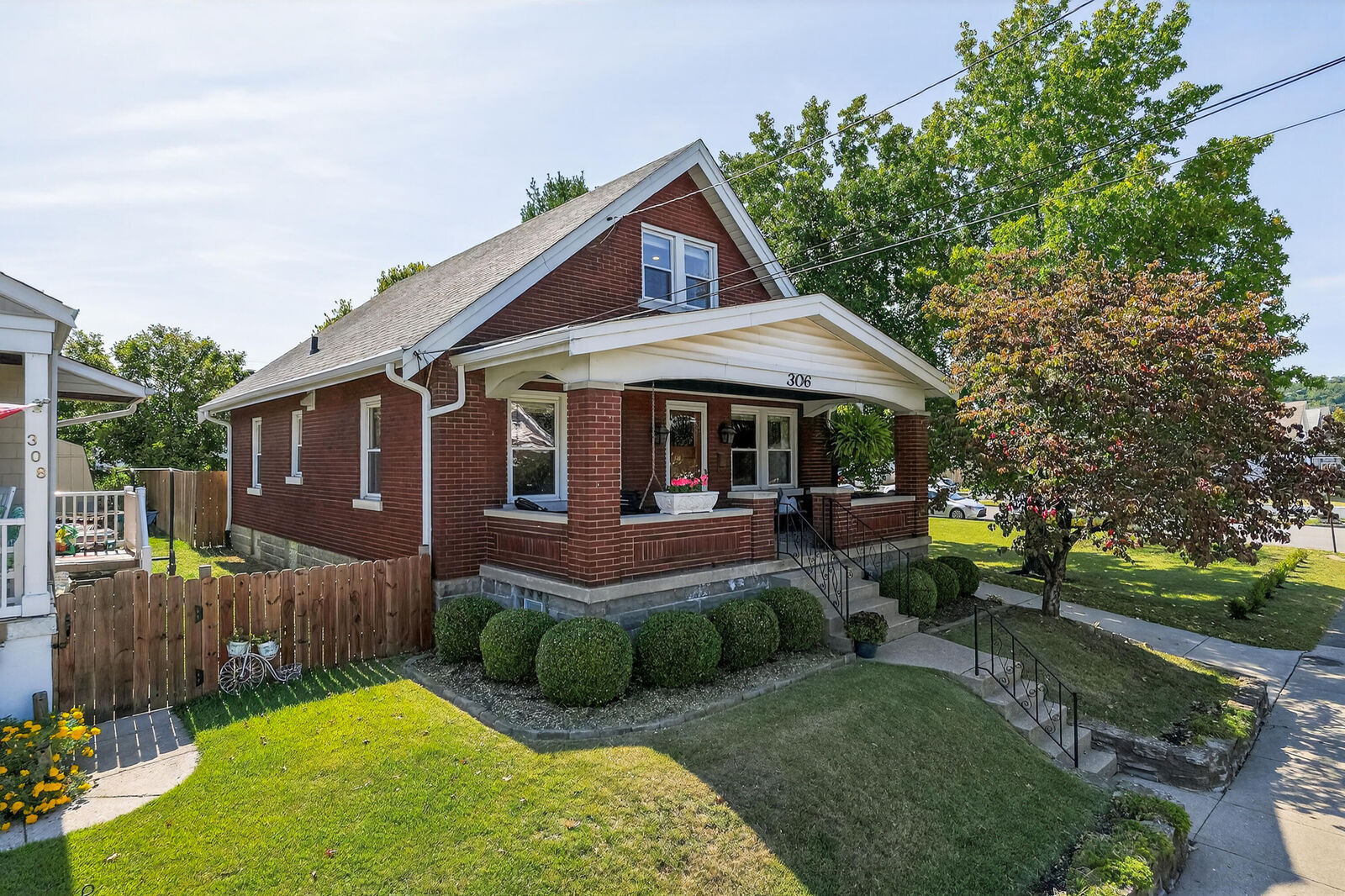 Property Photo: 306 Stokesay Street KY 41016