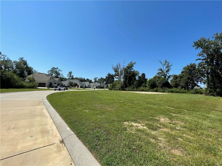 Property Photo:  668 Dockside Drive  LA 70461 