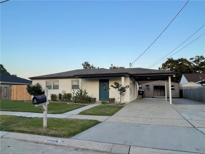 Property Photo:  2309 Rosetta Drive  LA 70043 