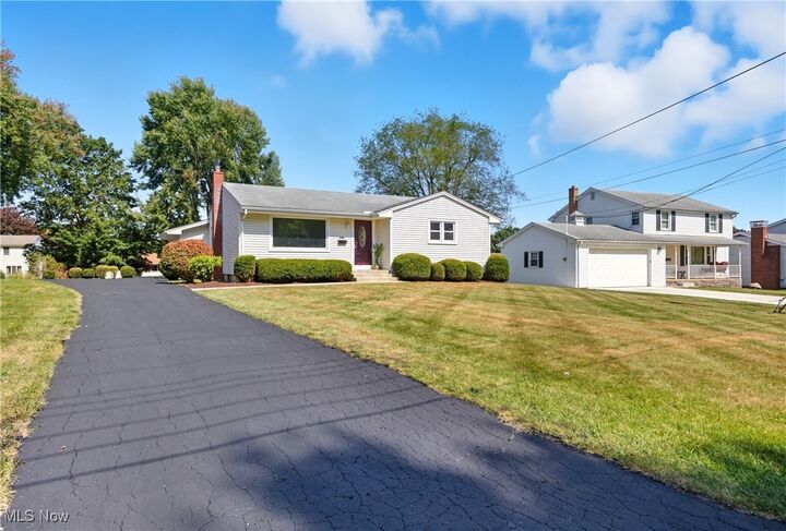 Property Photo:  8010 Sigle Lane  OH 44514 