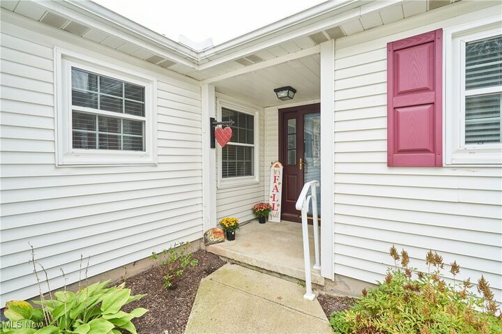 Property Photo: 6667 Hidden Lake Trail OH 44141