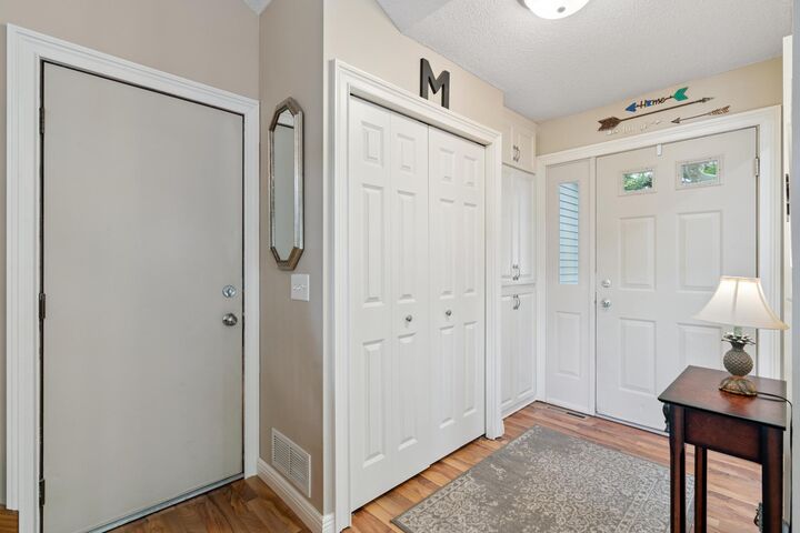 Property Photo:  1067 Hummingbird Lane  MN 55123 