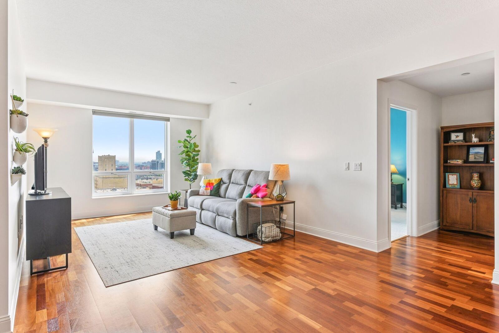 Property Photo: 100 3rd Avenue S 1101 MN 55401