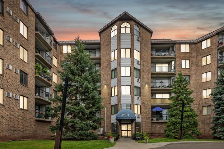 Property Photo:  2601 Kenzie Terrace 324  MN 55418 
