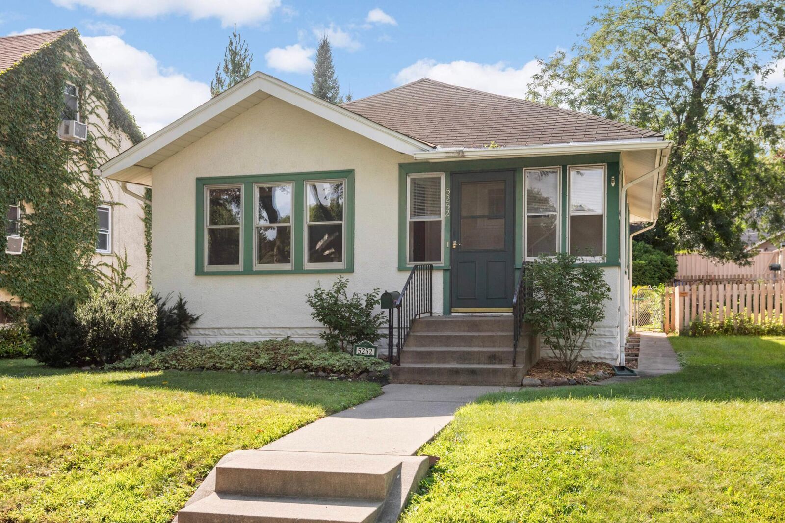 Property Photo: 5252 38th Avenue S MN 55417
