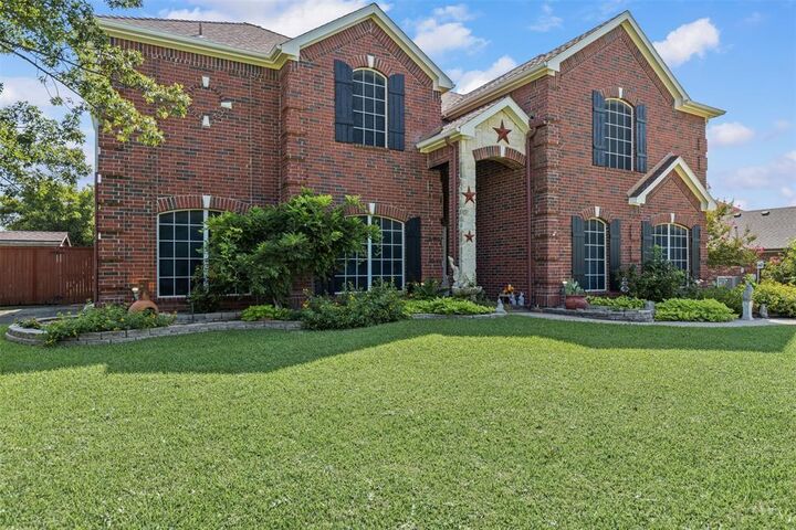 Property Photo: 9720 Indian Court TX 76244