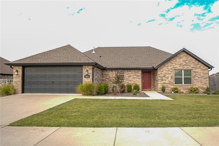 315 N Otoe Street  Farmington AR 72730 photo