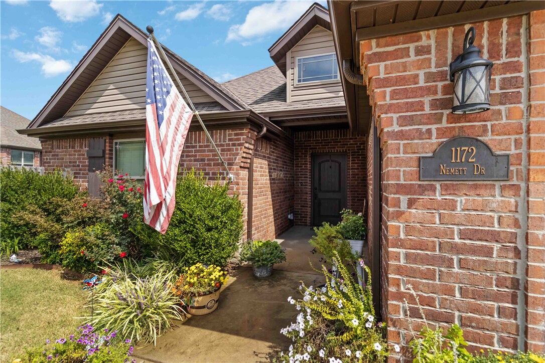 Property Photo:  1172 Nemett Drive  AR 72751 