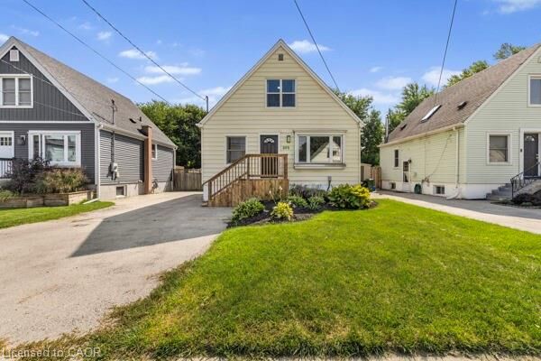 Property Photo:  205 East 26th Street  ON L8V 3C7