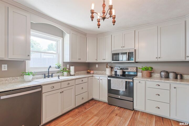 Property Photo: 345 Lovers Lane IL 62946