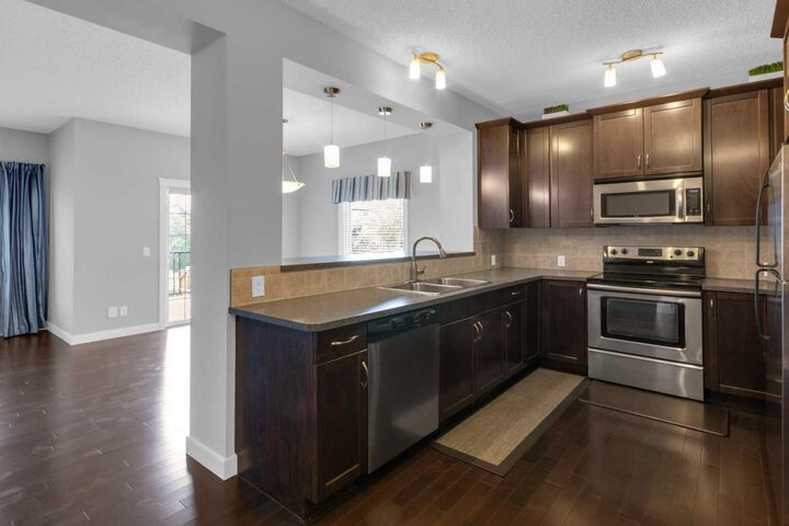 Property Photo: 57 Evanscove Manor NW AB T3P 0E5