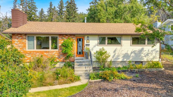 Property Photo:  69 Pamely Avenue  AB T4P 1L2 
