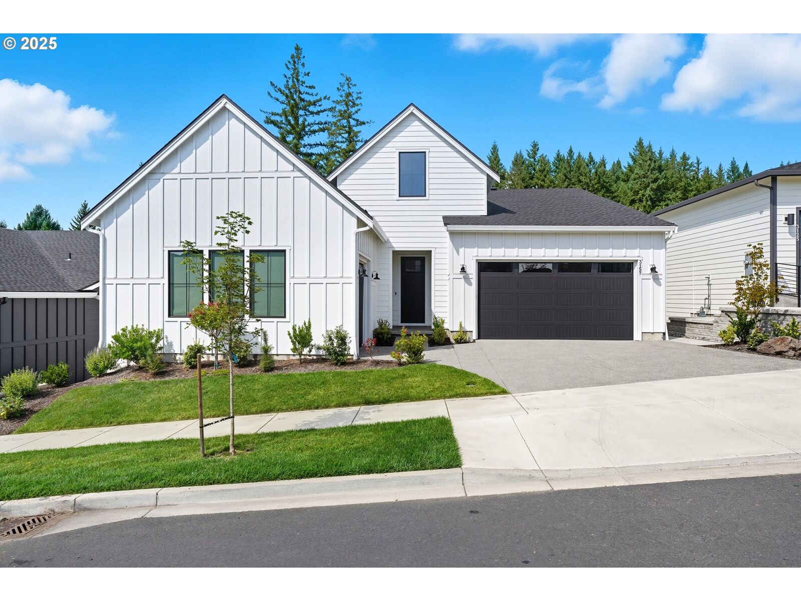Property Photo:  3157 N 50th Ave  WA 98607 