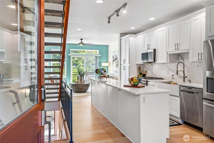 Property Photo: 2811 S Columbian Way WA 98108