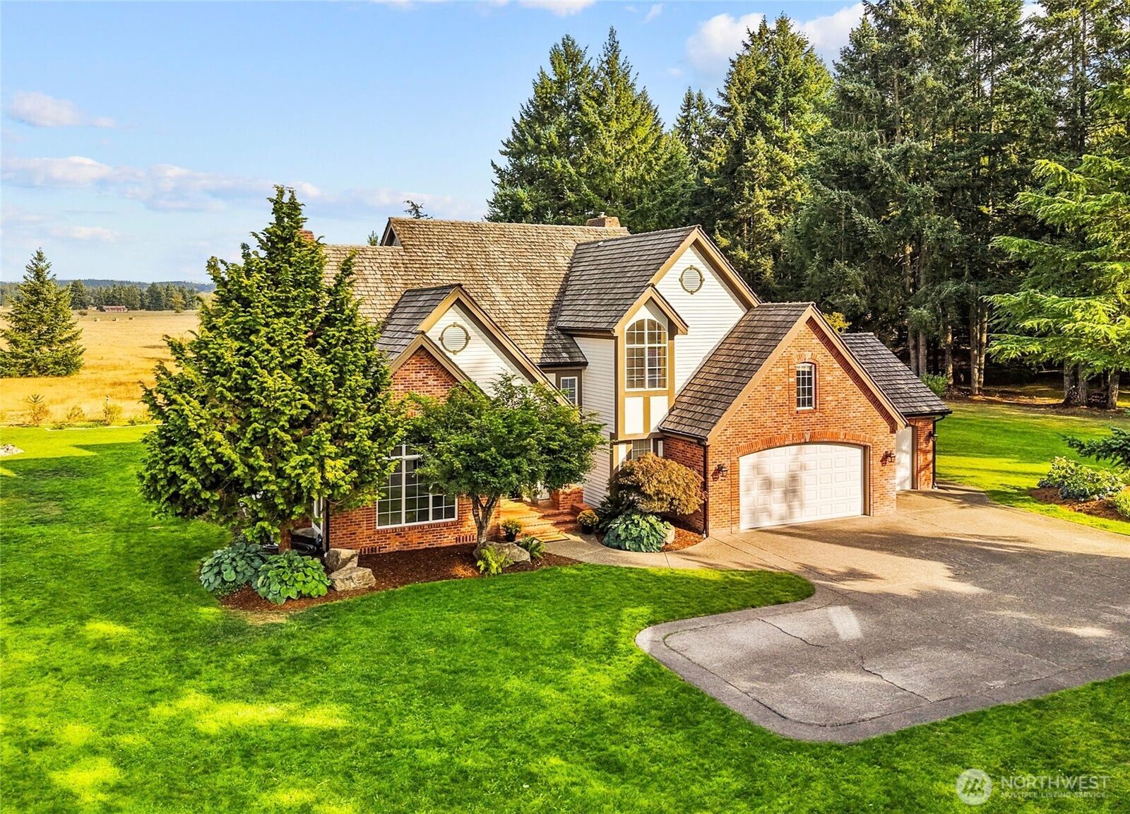 Property Photo:  1213  267th Street E  WA 98387 