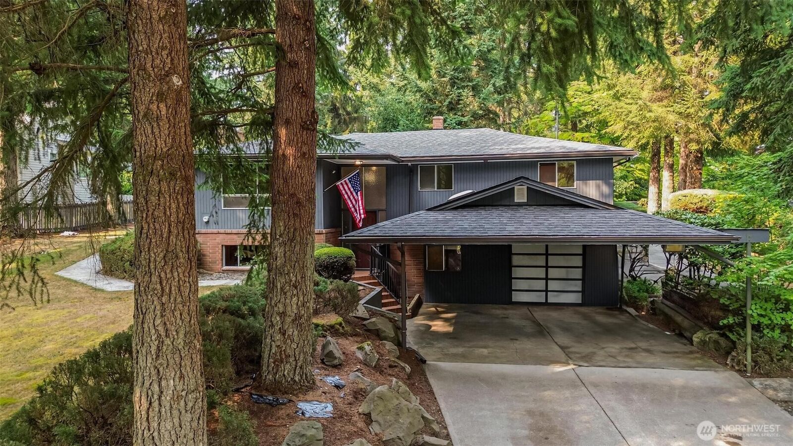 Property Photo:  18630 SE 216th Street  WA 98058 