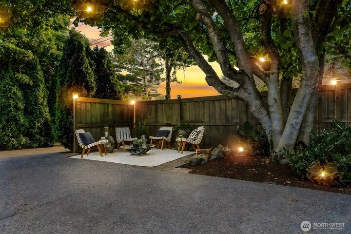 9044  15th Avenue NW  Seattle WA 98117 photo