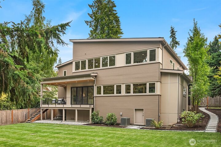 Property Photo:  2718 NE 90th Street  WA 98115 