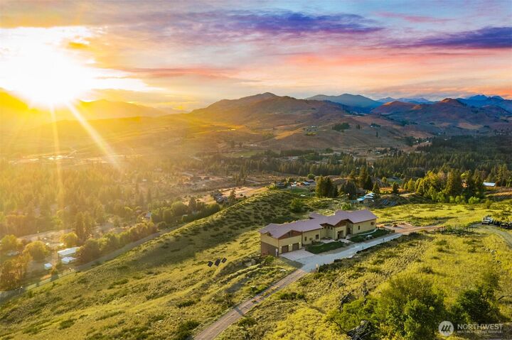 47  Bella Vista Lane  Winthrop WA 98862 photo
