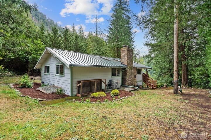 Property Photo:  37203 W Lake Walker  WA 98022 
