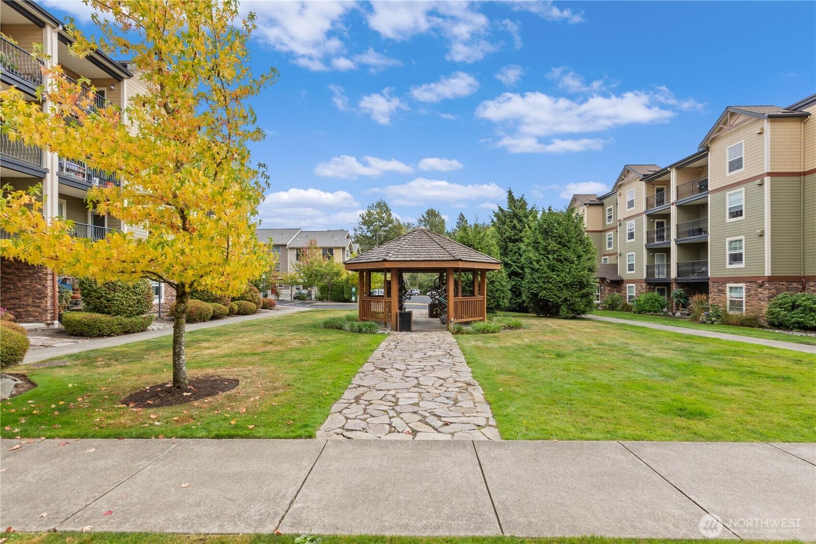 Property Photo:  700  32nd Street A408  WA 98225 