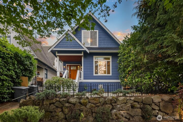 Property Photo: 1629 22nd Avenue WA 98122