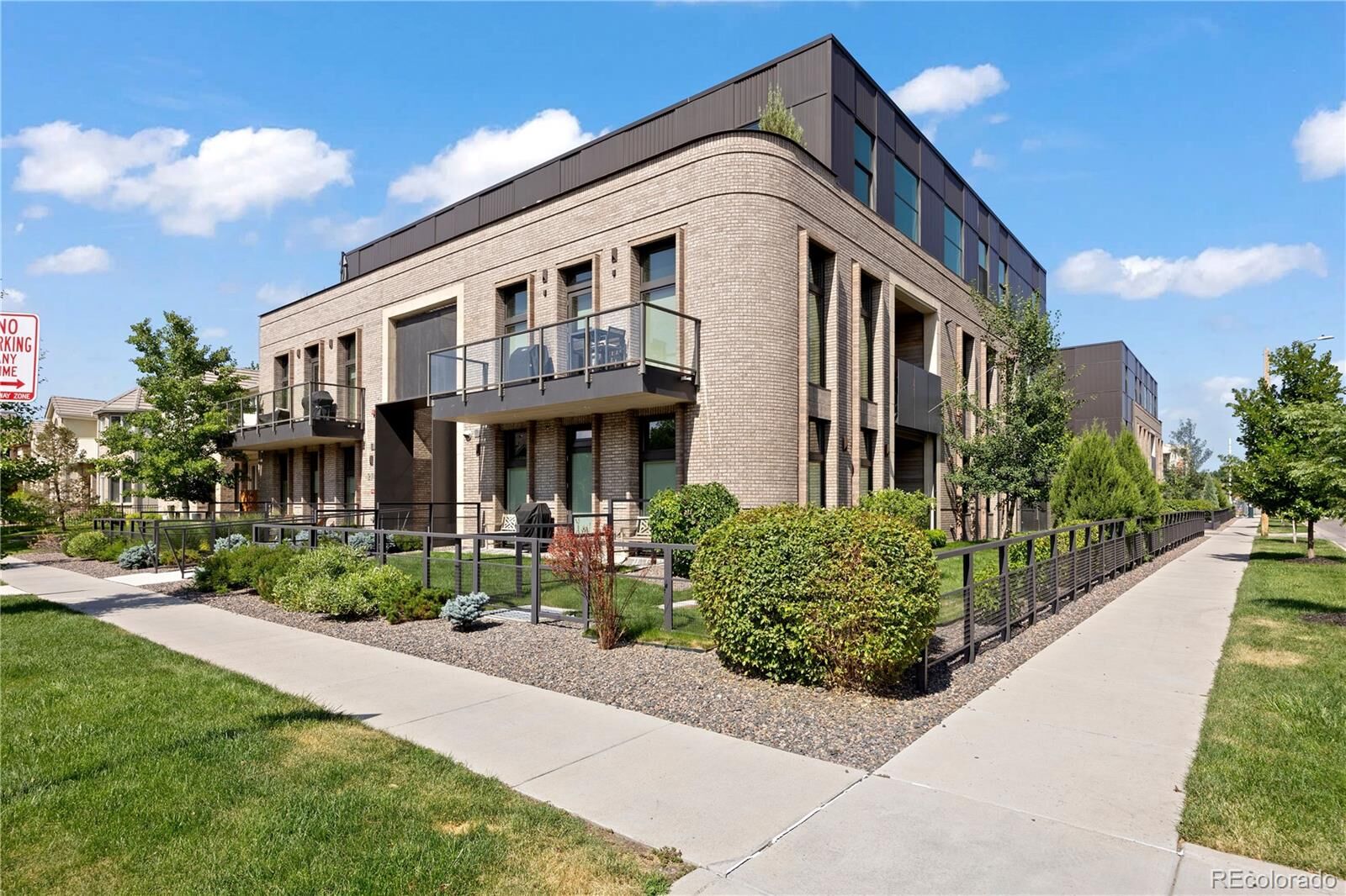 Property Photo: 274 S Monroe Street 3000/3A CO 80209