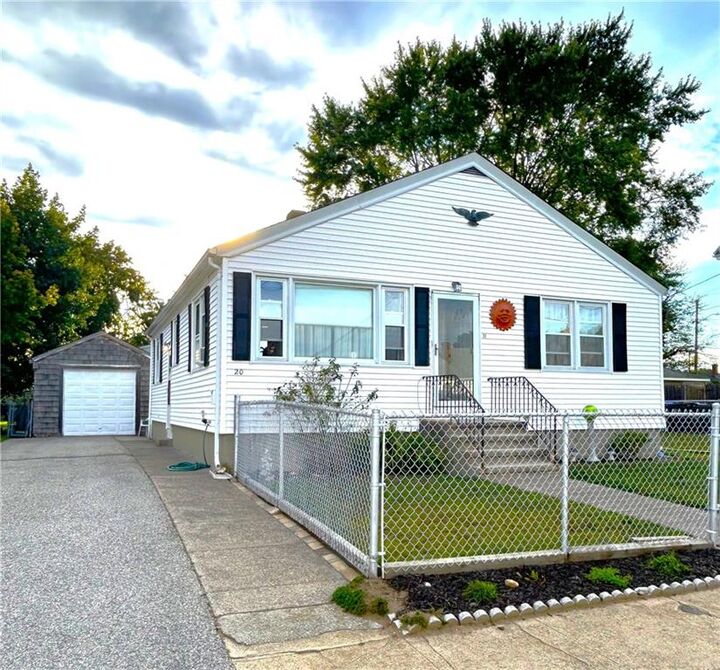 20 Dickinson Avenue  North Providence RI 02904 photo