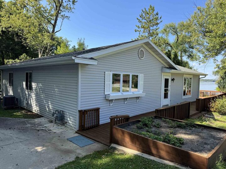 Property Photo: 11647 North Maple Beach Drive WI 53534