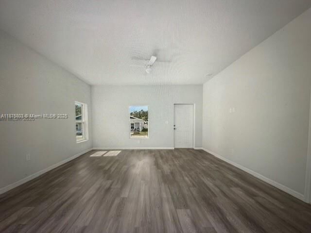 Property Photo: 1100 Gigon Ct FL 33870