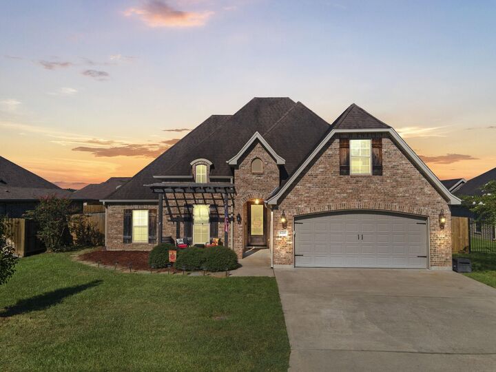 Property Photo:  6700 Woodridge  TX 77657 