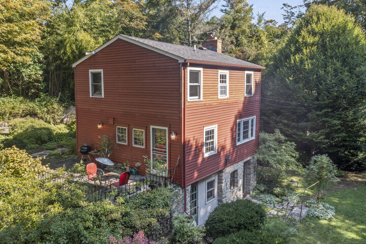 Property Photo:  271 Hattertown Road  CT 06468 