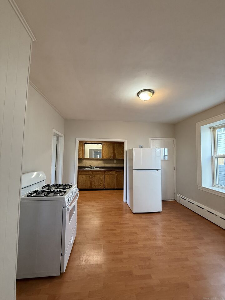 Property Photo: 404 Congress Avenue CT 06708