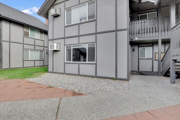 Property Photo:  312 E Weile Ave 1  WA 99208 