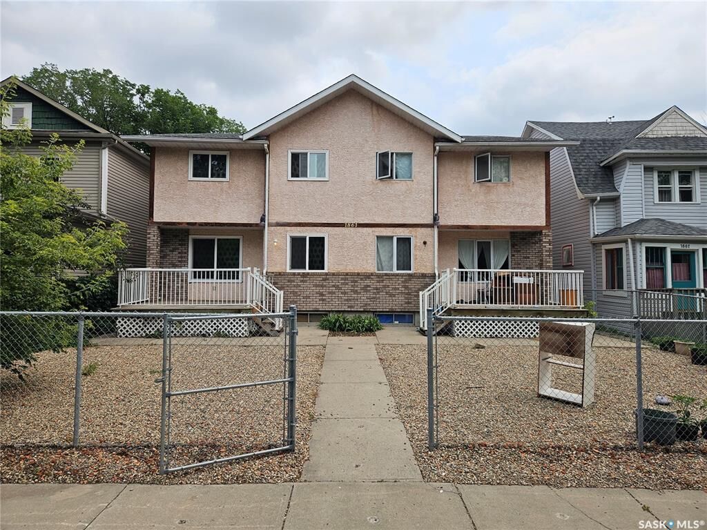 Property Photo:  1861 Retallack Street  SK S4T 2J8 