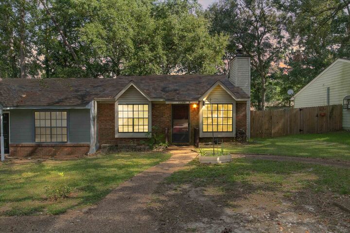 Property Photo:  2720 Via Milano B  FL 32303 