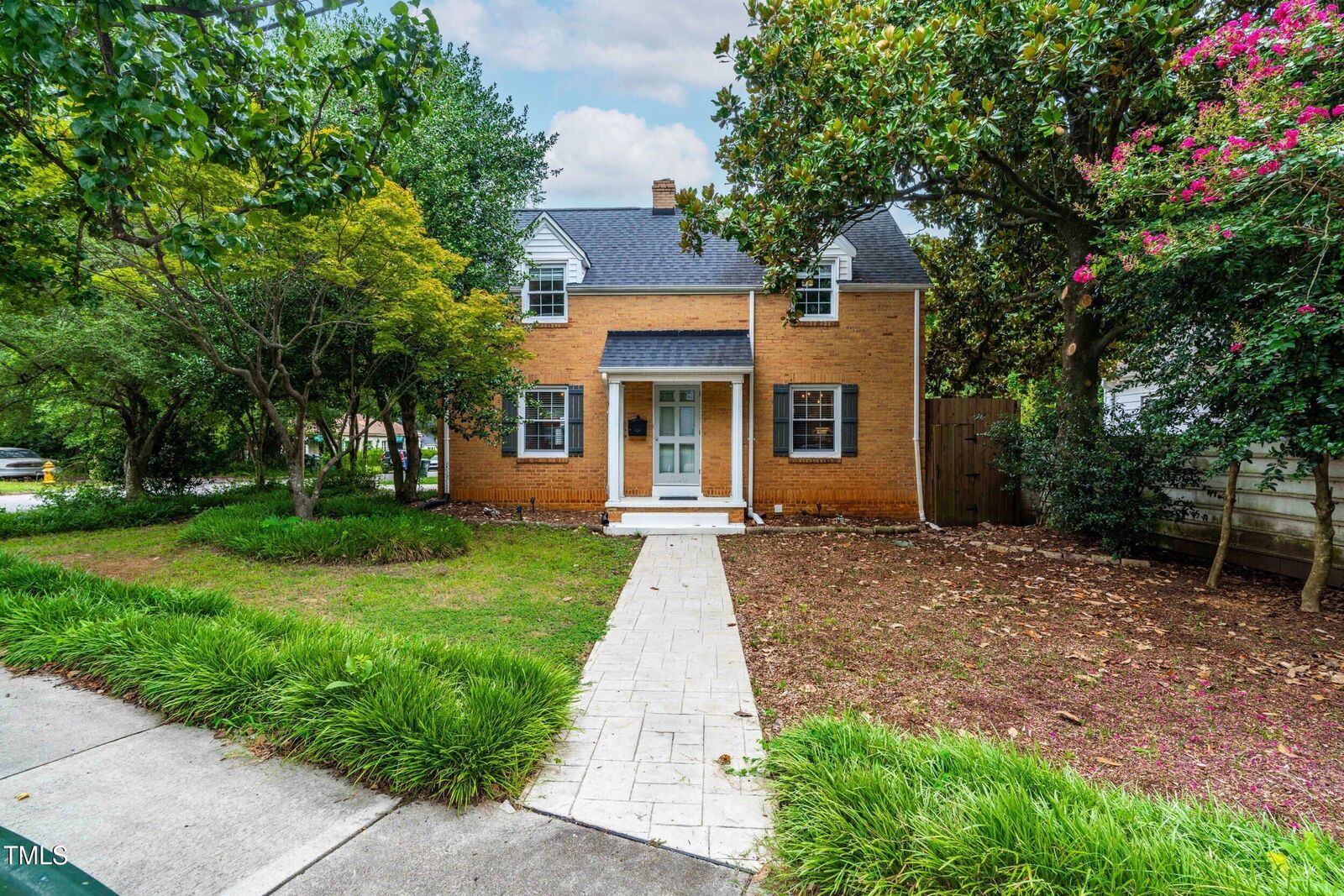 Property Photo:  1314 Wake Forest Road  NC 27604 