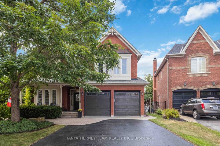 Property Photo: 6 Braddock Court ON L1M 2N1