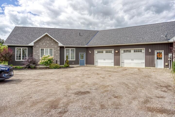 Property Photo:  178 Frederick Street W  ON N0G 1A0 
