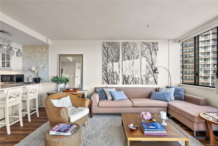 Property Photo: 620 Toronto St 1507 BC V8V 1P7