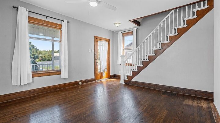 Property Photo:  362 Main Street  PA 16157 