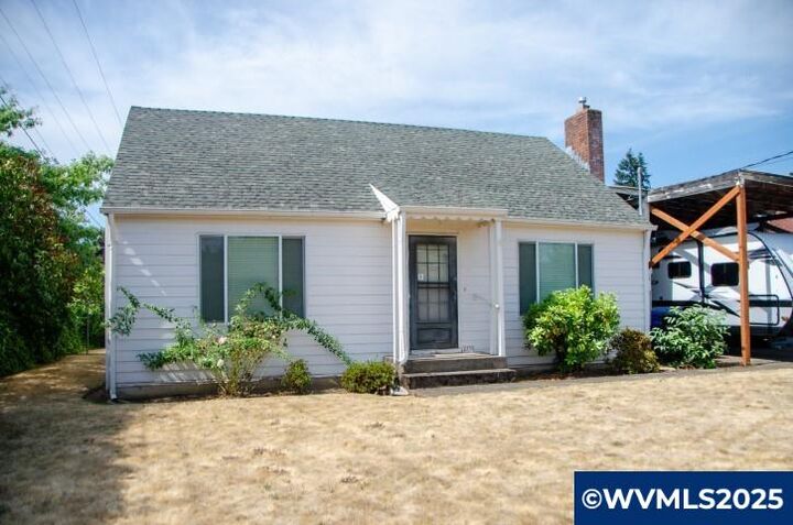 Property Photo: 4575 Clark Av NE OR 97303