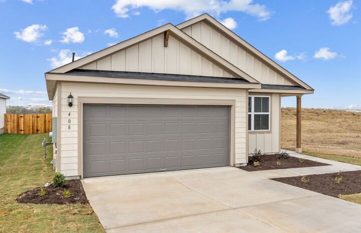 Property Photo:  408 Sullivan Way  TX 78621 